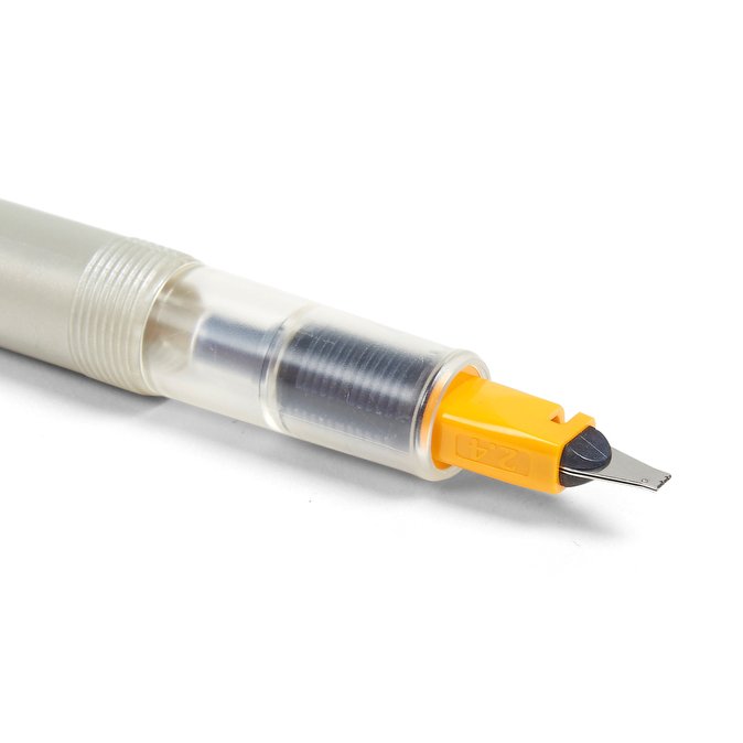 Set per calligrafia Parallel Pen ricaricabile include 1 penna con punta da 6,0 mm colore nero Pilot confezione da 6 cartucce 